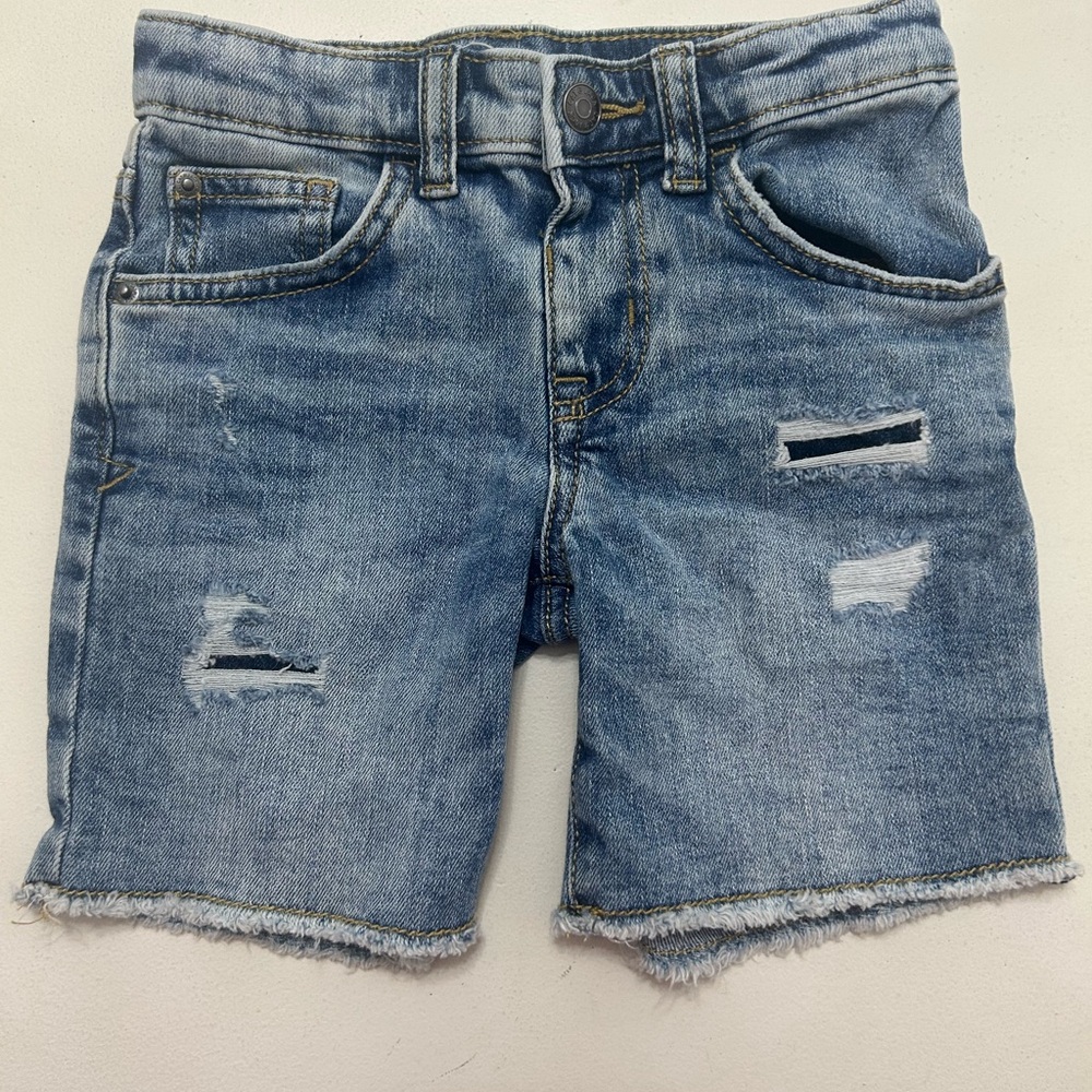Cat & Jack Distressed Denim Shorts, NEW Without Tags! Size 4T